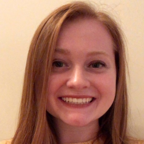 Meet your Posher, Caroline - Picture 1 of 1